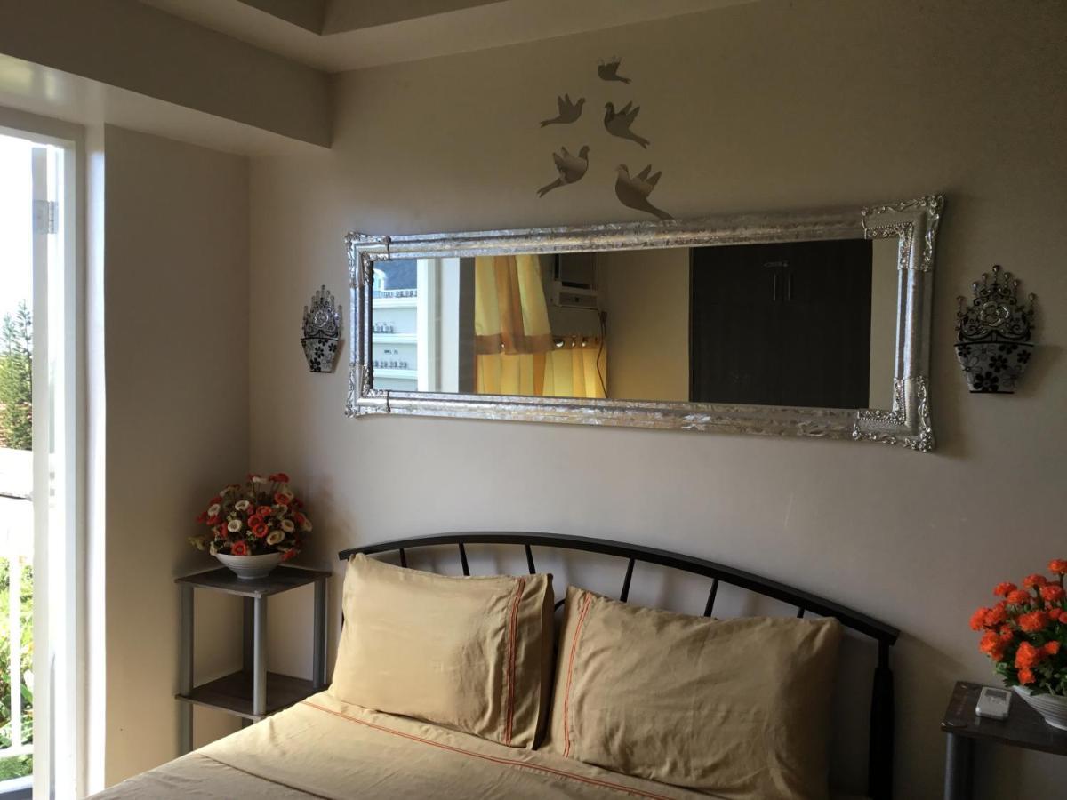 Condominium With Swimming Pool And Viewing Deck Tagaytay City Buitenkant foto
